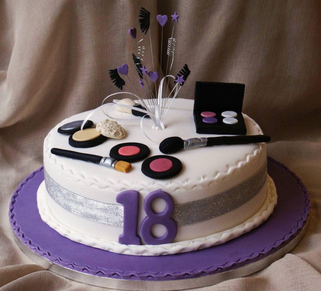 18th-Birthday-Cake-Designs-For-Girls
