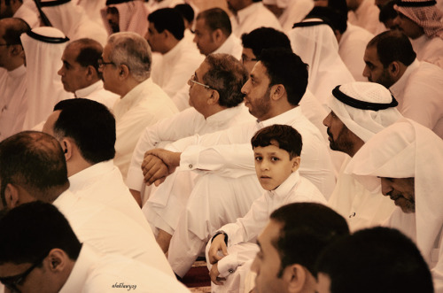 صور طفل في صلاة العيد