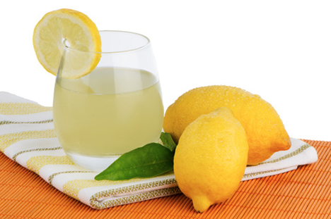 عصير الليمون للقمل